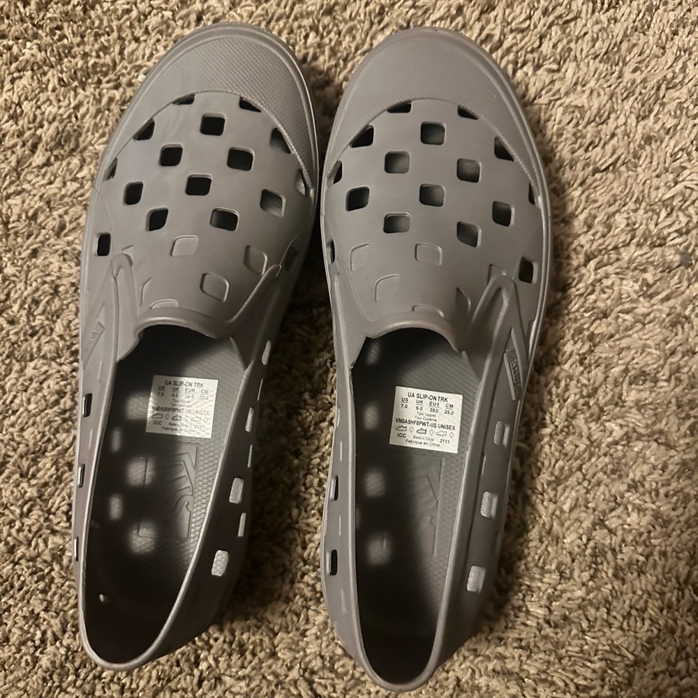 Vans Slip on trak men’s 7.5
